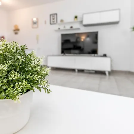 דירה Charming Breeze Escape & Terrace *