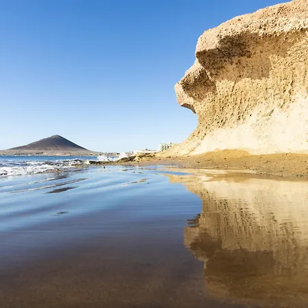 דירה Charming Breeze Escape & Terrace