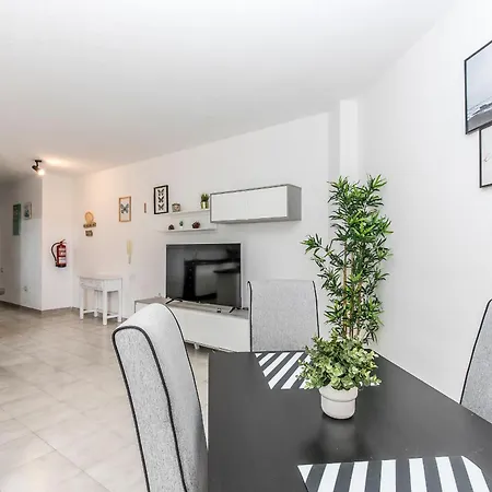 Charming Breeze Escape & Terrace