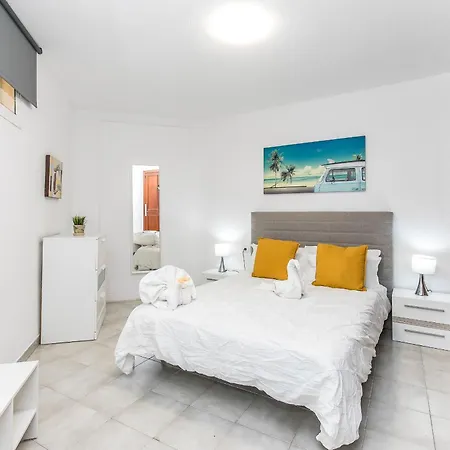 Charming Breeze Escape & Terrace Apartamento *