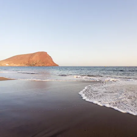 Charming Breeze Escape & Terrace Apartamento