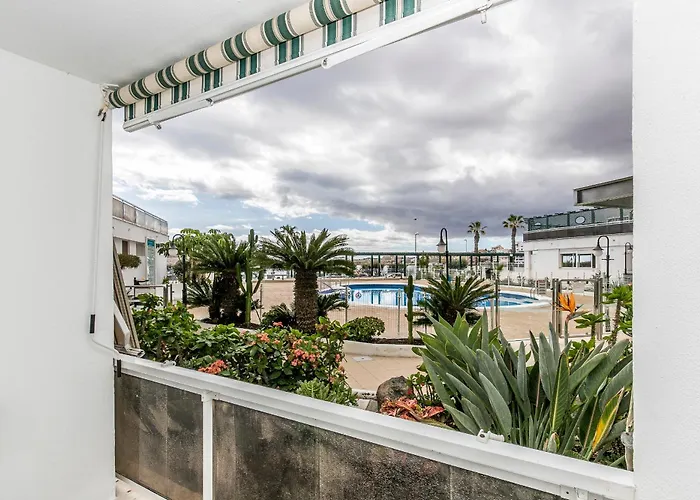 Charming Breeze Escape & Terrace Apartament *