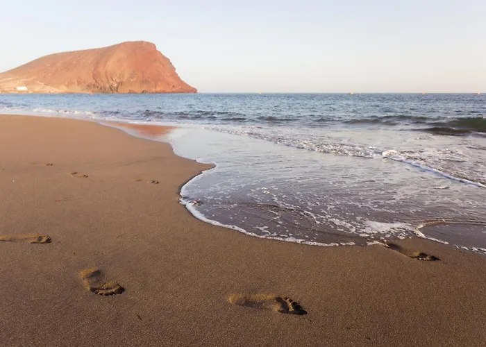 Charming Breeze Escape & Terrace 아파트 *