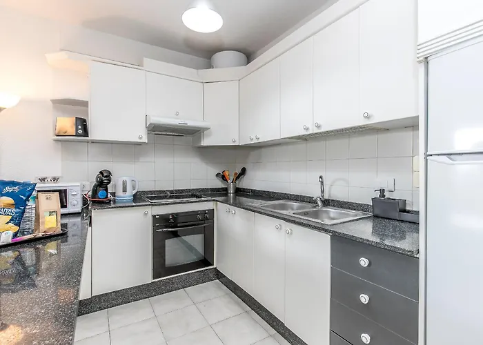 Charming Breeze Escape & Terrace Apartament *